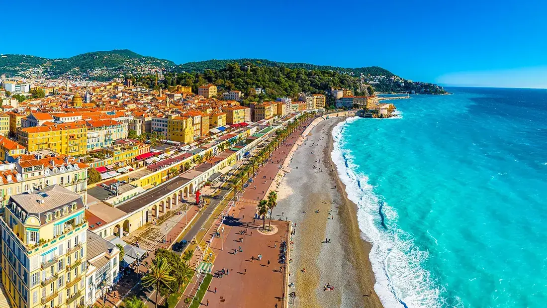 Vue locale de Nice pour la page menuiserie Nice